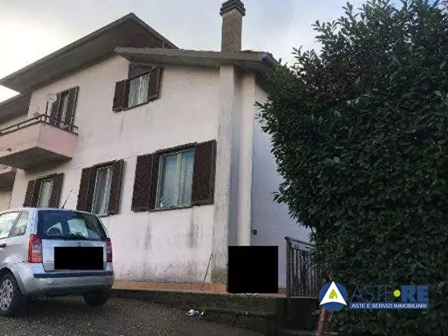 Immagine 1 di Villa in vendita  a Montefiascone