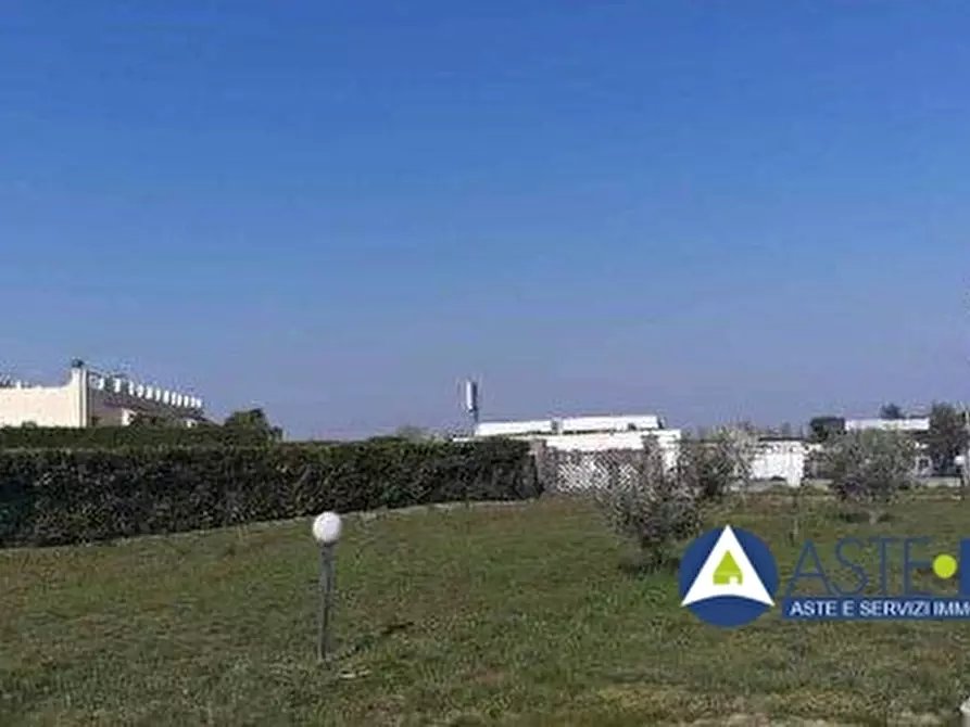 Immagine 2 di Villa in vendita  2 a Viterbo