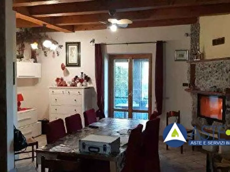Immagine 6 di Villa in vendita  2 a Viterbo