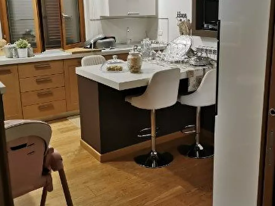 Immagine 3 di Villa in vendita  a Montefiascone