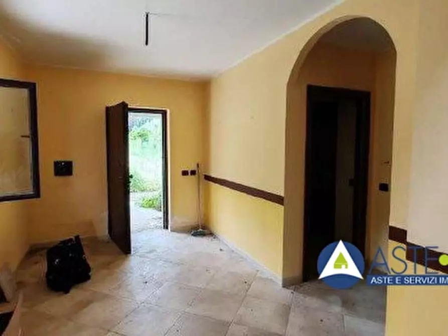 Immagine 8 di Villa in vendita  a Soriano Nel Cimino