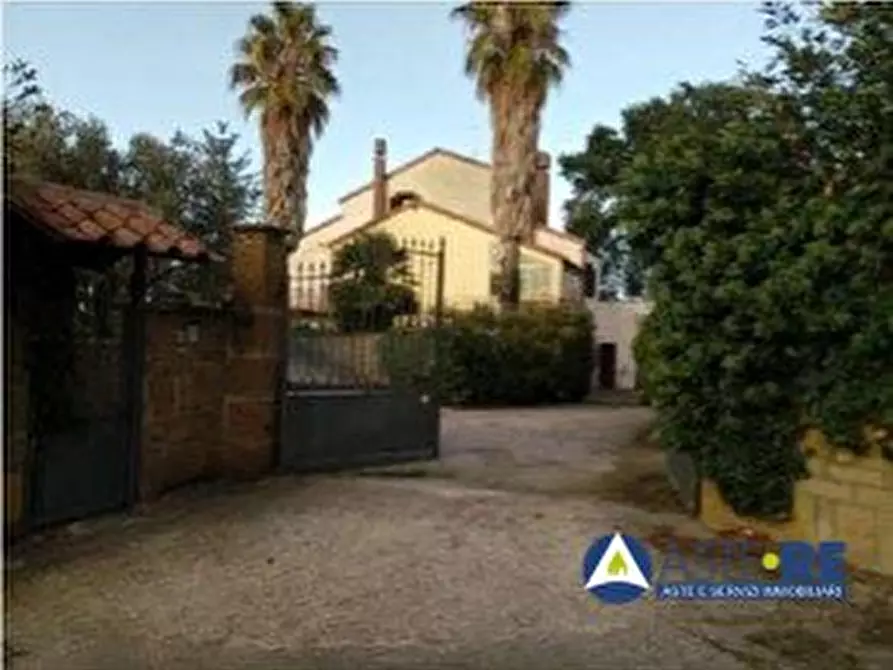 casa indipendente in vendita a Viterbo