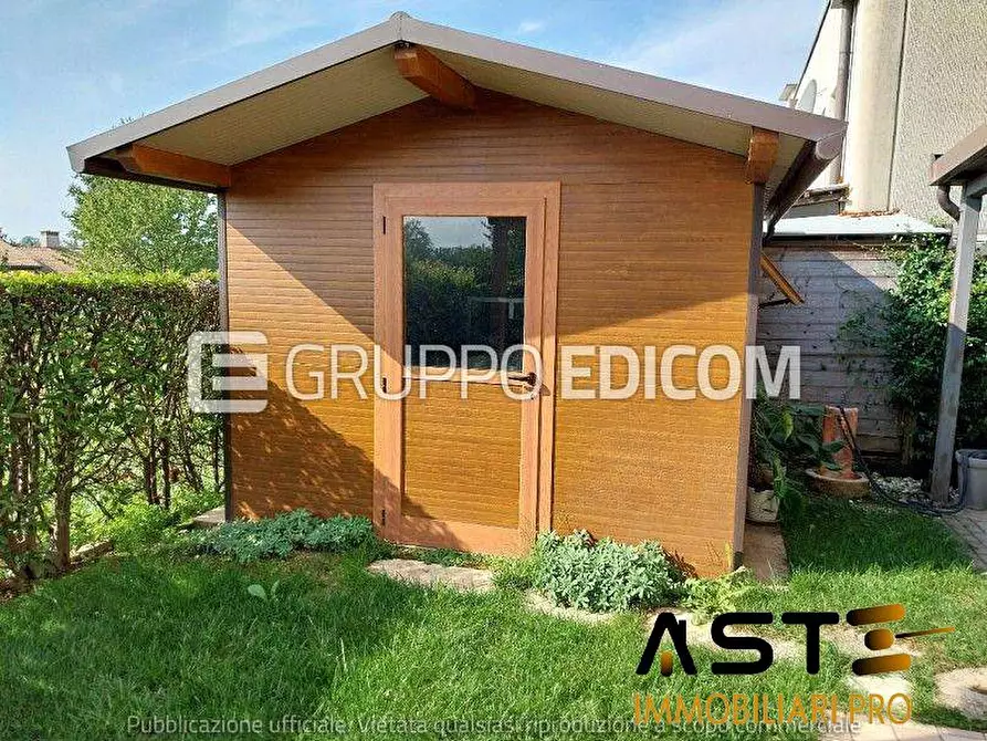 Immagine 4 di Villa in vendita  8/B a Borso Del Grappa