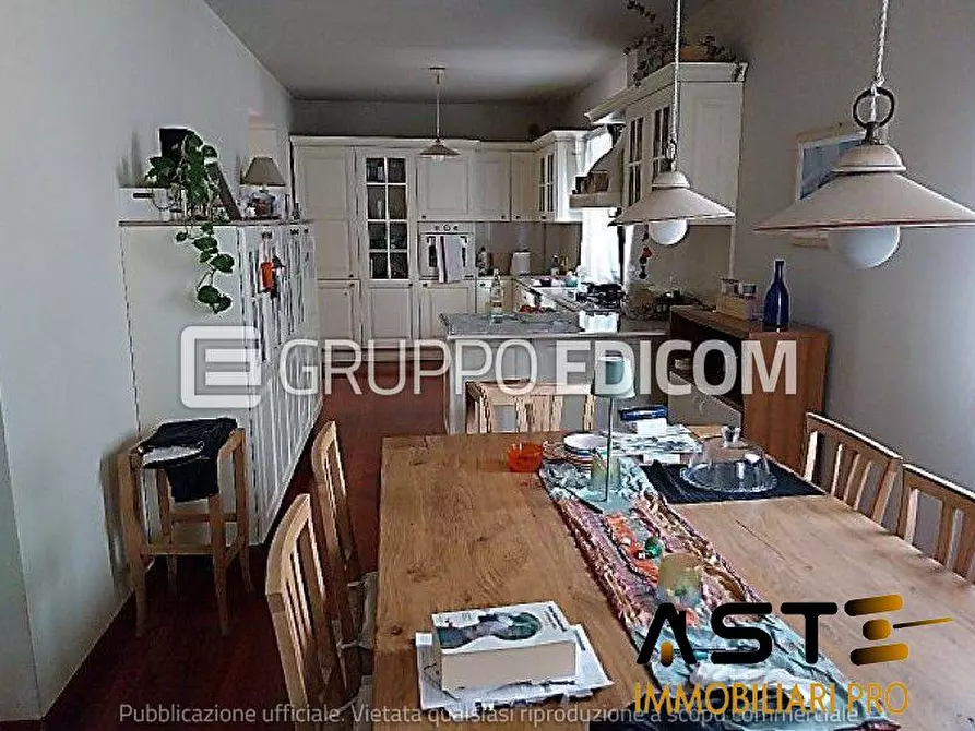 Immagine 7 di Villa in vendita  8/B a Borso Del Grappa