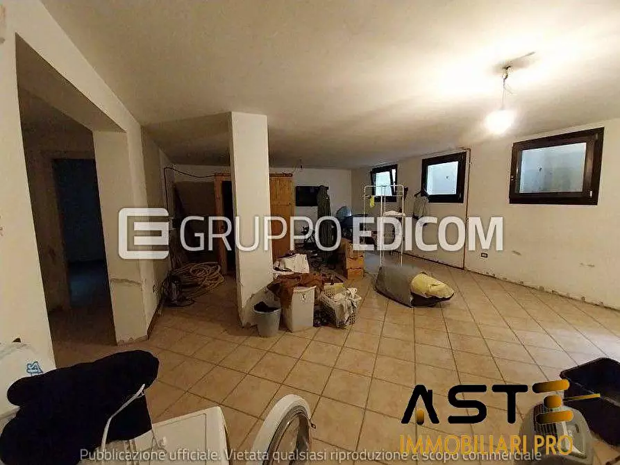 Immagine 8 di Villa in vendita  8/B a Borso Del Grappa