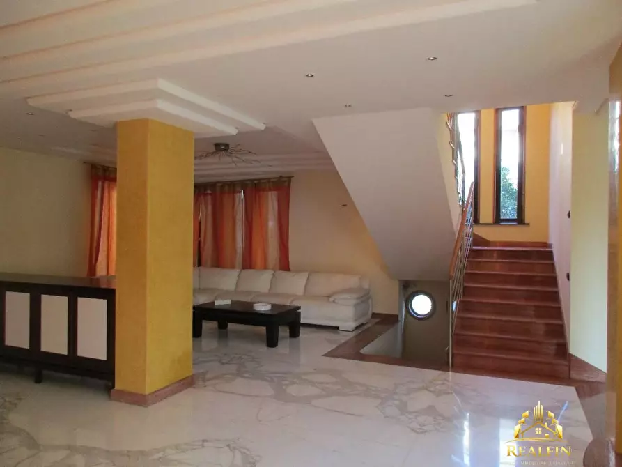 Immagine 2 di Villa in vendita  a Casalnuovo Di Napoli