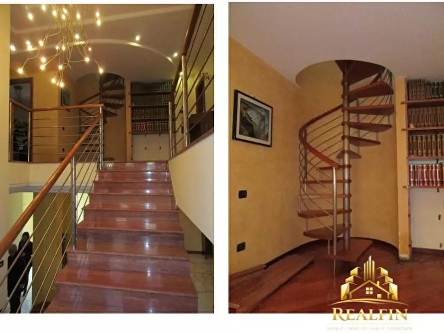 Immagine 3 di Villa in vendita  a Casalnuovo Di Napoli