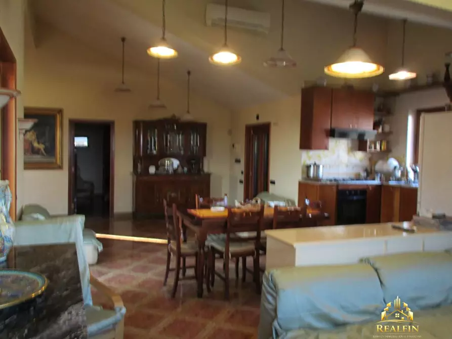 Immagine 5 di Villa in vendita  a Casalnuovo Di Napoli