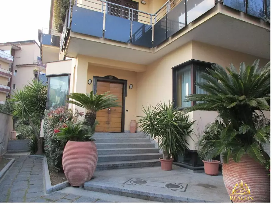 Immagine 8 di Villa in vendita  a Casalnuovo Di Napoli