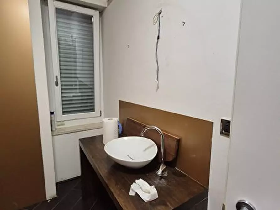 Immagine 10 di Villa in vendita  9 a Reano