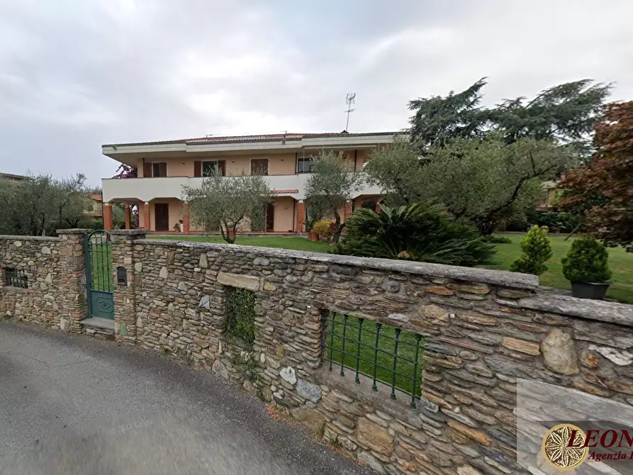 Immagine 8 di Villa in vendita  116 a Montignoso