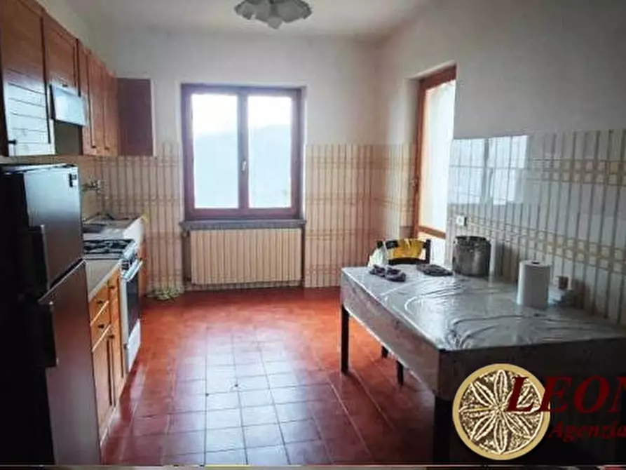Immagine 6 di Villa in vendita  2 a Pontremoli