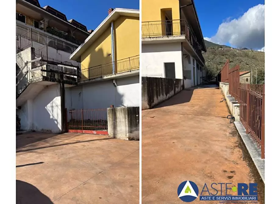 Immagine 1 di Villetta a schiera in vendita  a Lenola