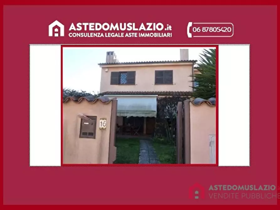 Immagine 1 di Villa in vendita  15 a Roma