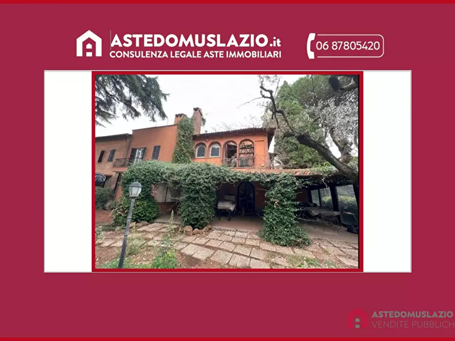 Immagine 1 di Villa in vendita  5 a Roma