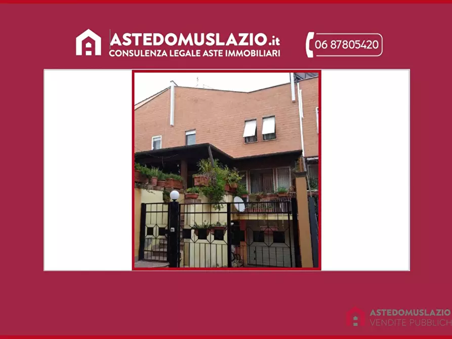 Immagine 1 di Villa in vendita  8 a Roma