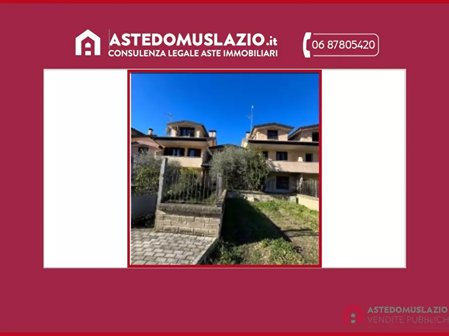 Immagine 1 di Villa in vendita  snc a Riano