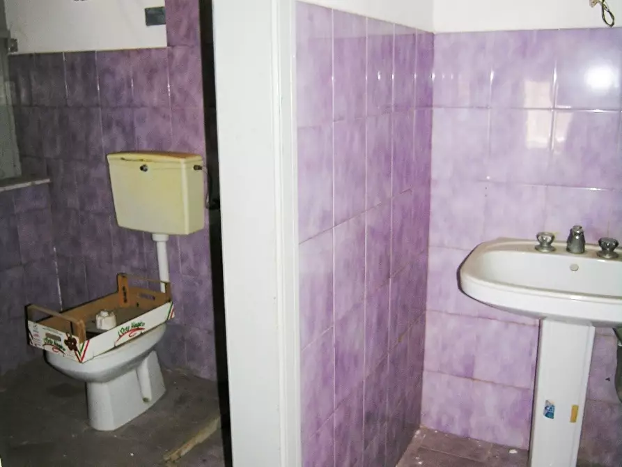 Immagine 4 di Negozio in vendita  45 a Pachino