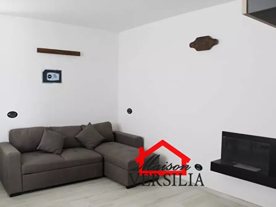 Immagine 2 di Casa semindipendente in vendita  a Forte Dei Marmi