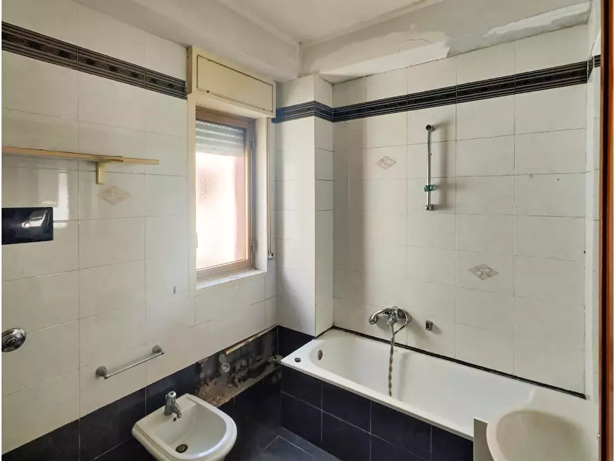 Immagine 9 di Appartamento in vendita  a Palermo