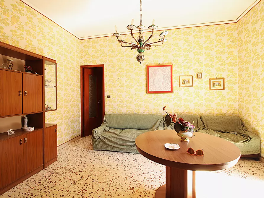 Immagine 2 di Appartamento in vendita  a Bagheria