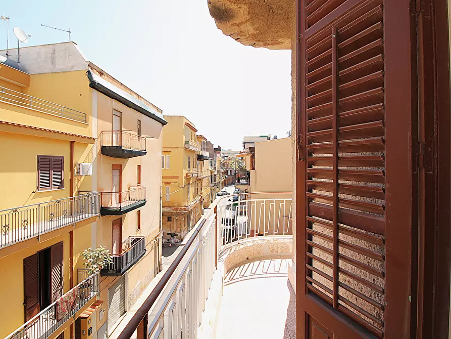 Immagine 8 di Appartamento in vendita  a Bagheria