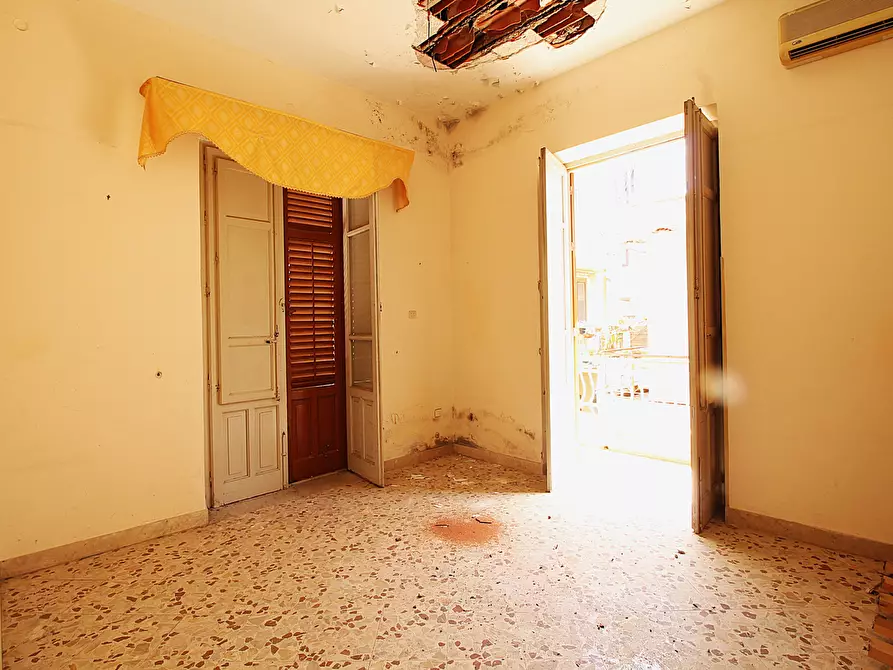 Immagine 5 di Appartamento in vendita  a Bagheria