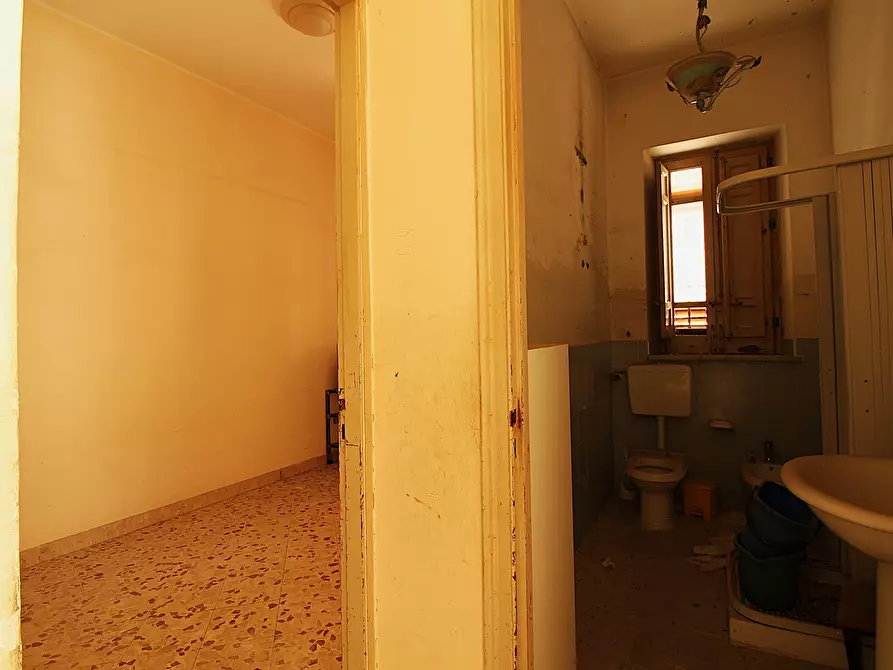 Immagine 8 di Appartamento in vendita  a Bagheria