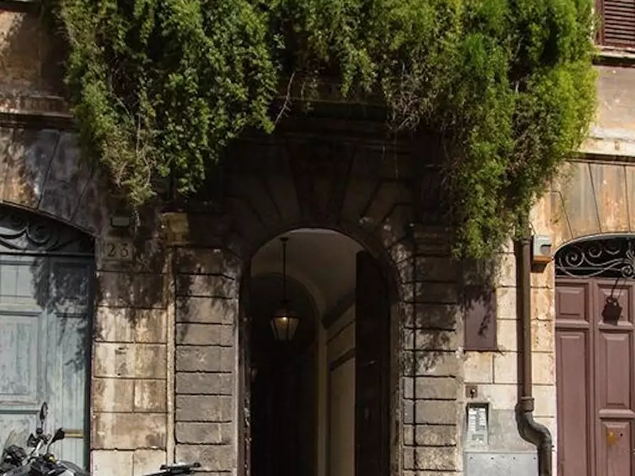 Appartamento in affitto in Via di Monserrato a Roma