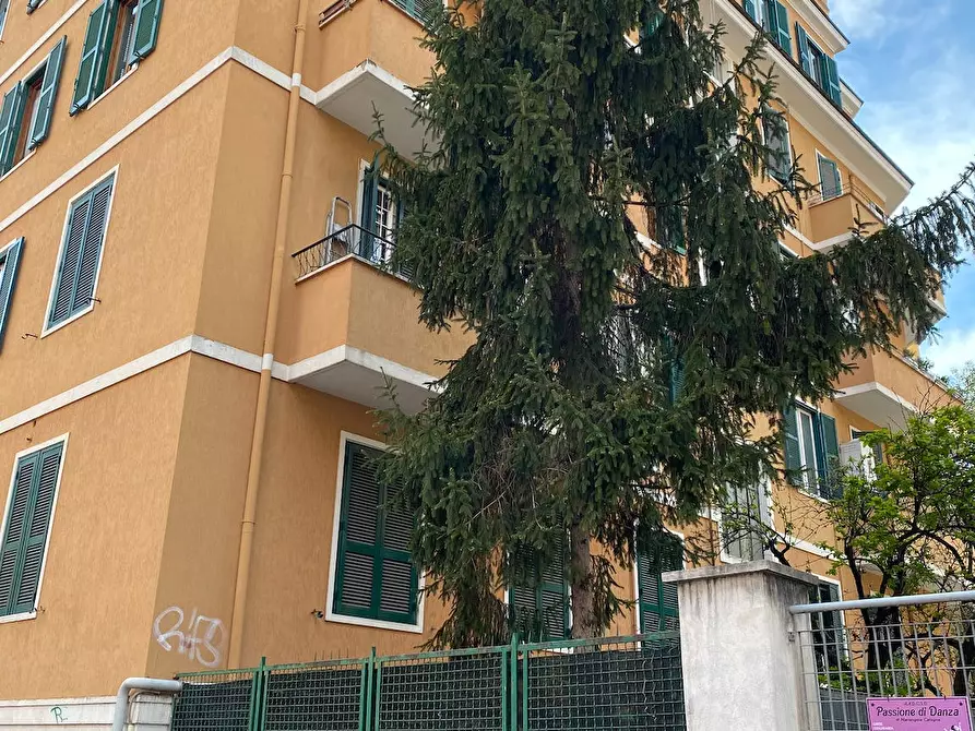 Appartamento in affitto in Via di San Tommaso d'Aquino a Roma