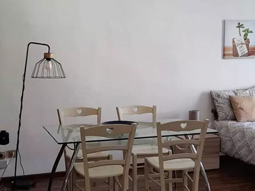 Appartamento in affitto in Via Camillo Benso di Cavour a Torino