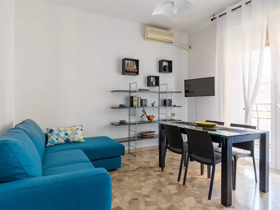 Appartamento in affitto in Via Genova a Bologna