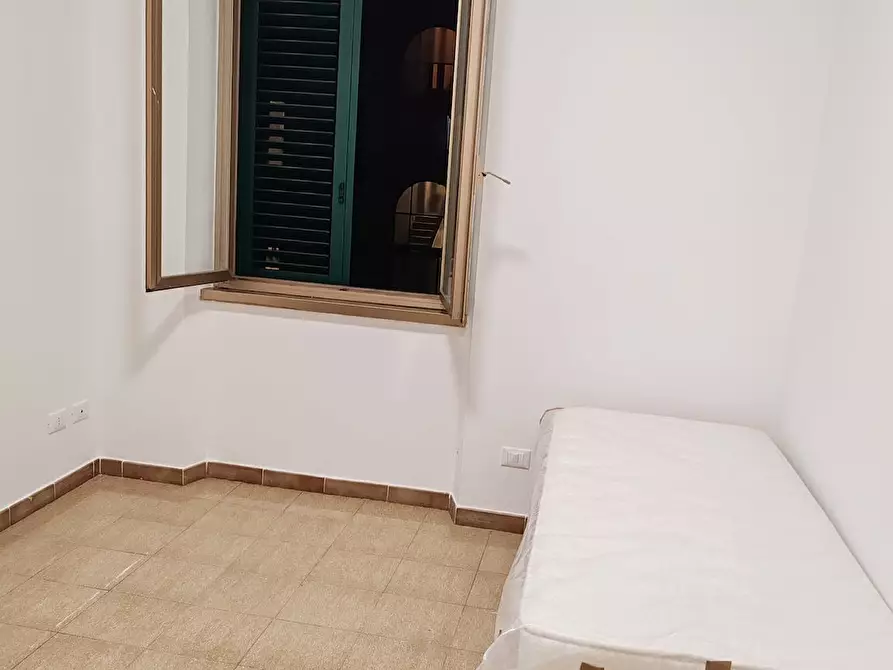 Camera in affitto in Via Monte Favino a Roma