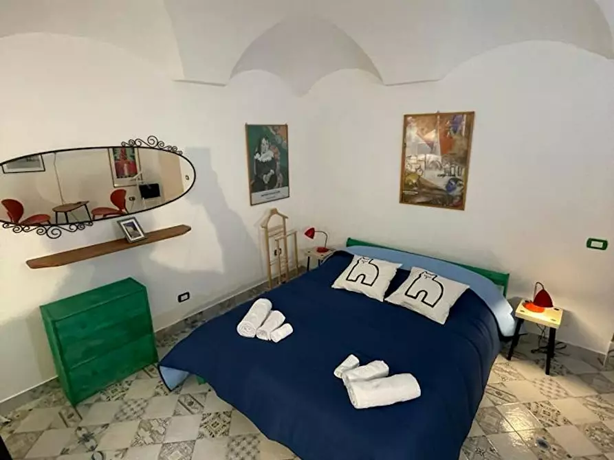 Appartamento in affitto in Via Santa Chiara a Napoli