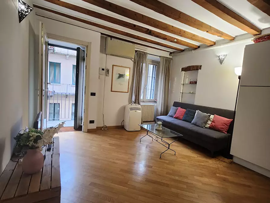Appartamento in affitto in Via Vigevano a Milano