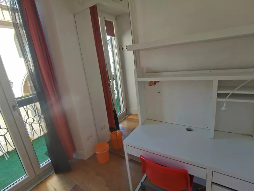 Immagine 10 di Camera in affitto  in Via di Santa Lucia a Firenze