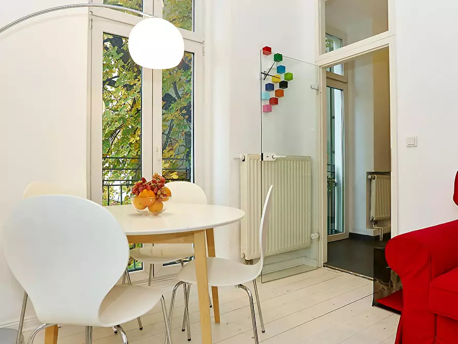 Immagine 2 di Appartamento in affitto  in Weimarer Straße a Berlin