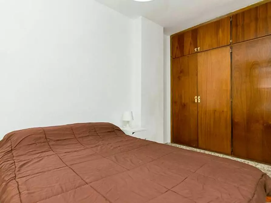 Immagine 2 di Camera in affitto  in Calle Pedro Antonio de Alarcón a Granada