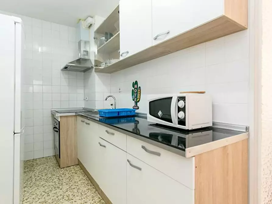 Immagine 10 di Camera in affitto  in Calle Pedro Antonio de Alarcón a Granada