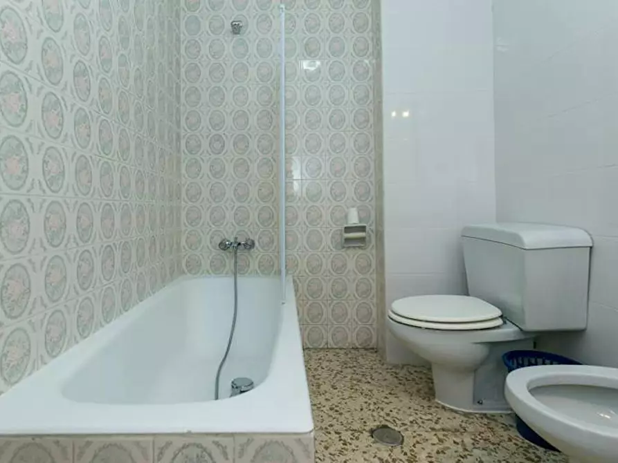 Immagine 7 di Camera in affitto  in Calle Pedro Antonio de Alarcón a Granada