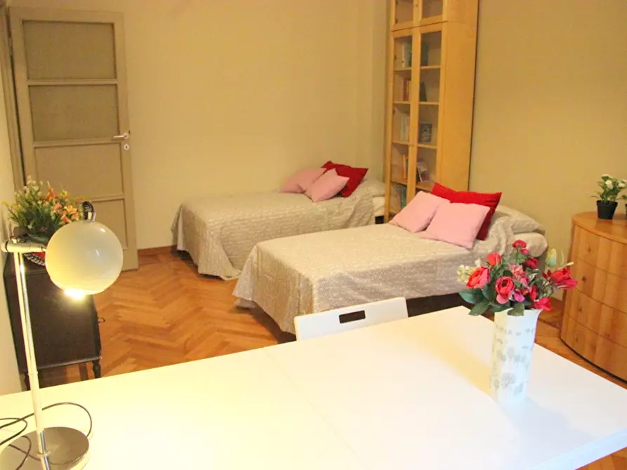 Immagine 5 di Camera condivisa in affitto  in Via Stendhal a Milano