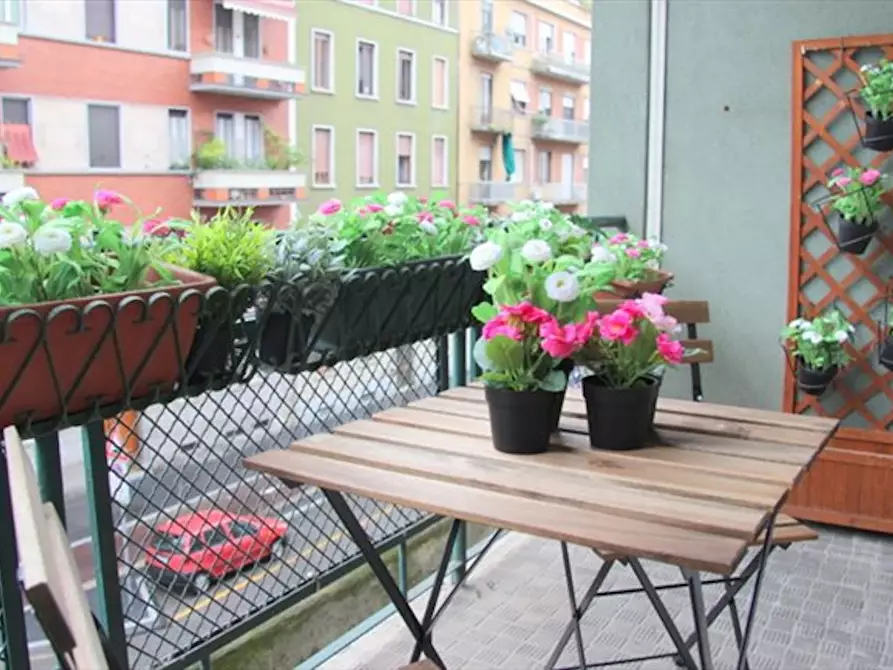 Immagine 3 di Camera condivisa in affitto  in Via Stendhal a Milano