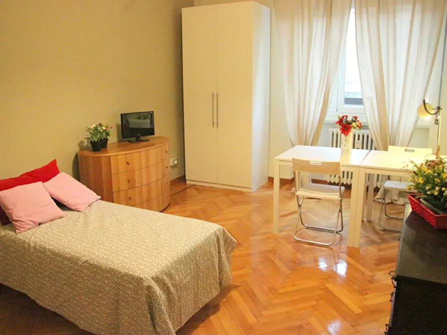 Immagine 9 di Camera condivisa in affitto  in Via Stendhal a Milano