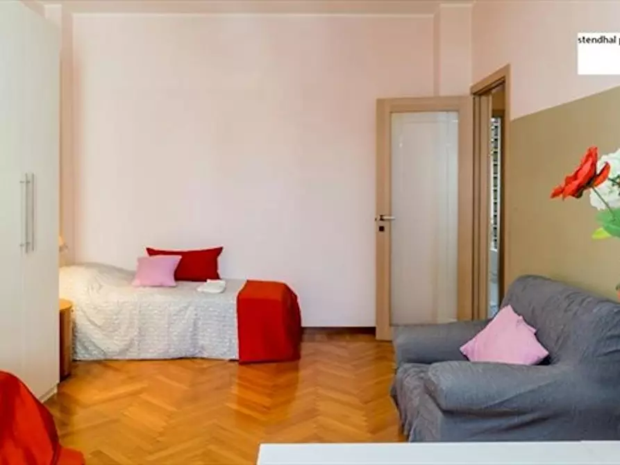 Immagine 2 di Camera in affitto  in Via Stendhal a Milano