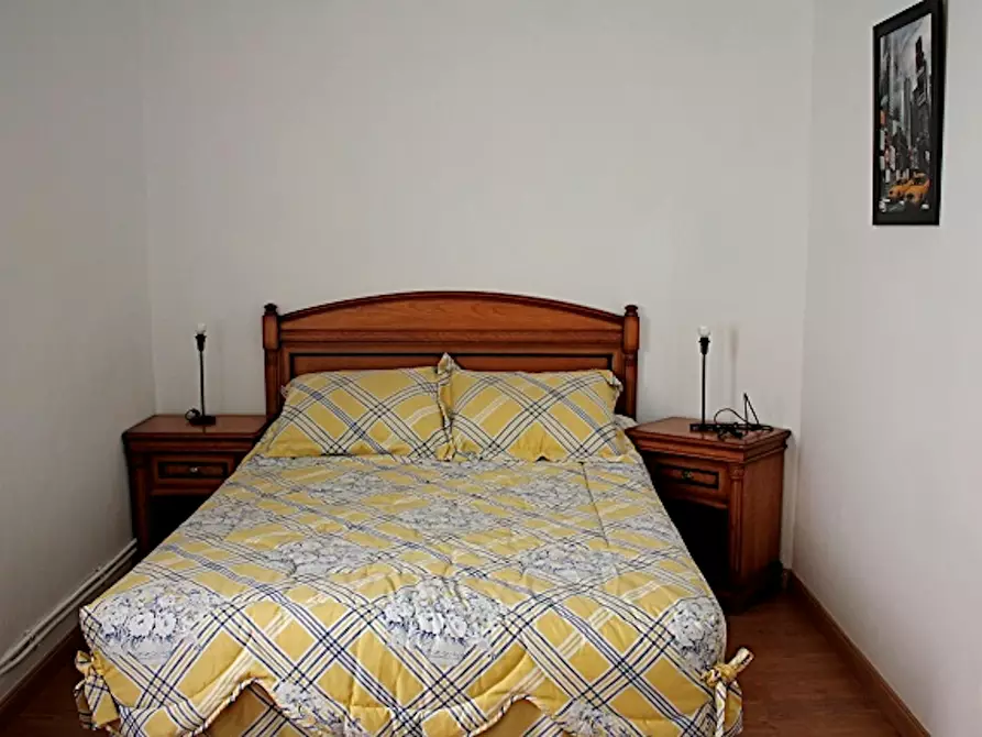 Immagine 1 di Camera in affitto  in Ronda de Segovia a Madrid