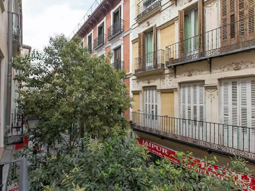 Immagine 9 di Camera in affitto  in Calle del Mesón de Paredes a Madrid