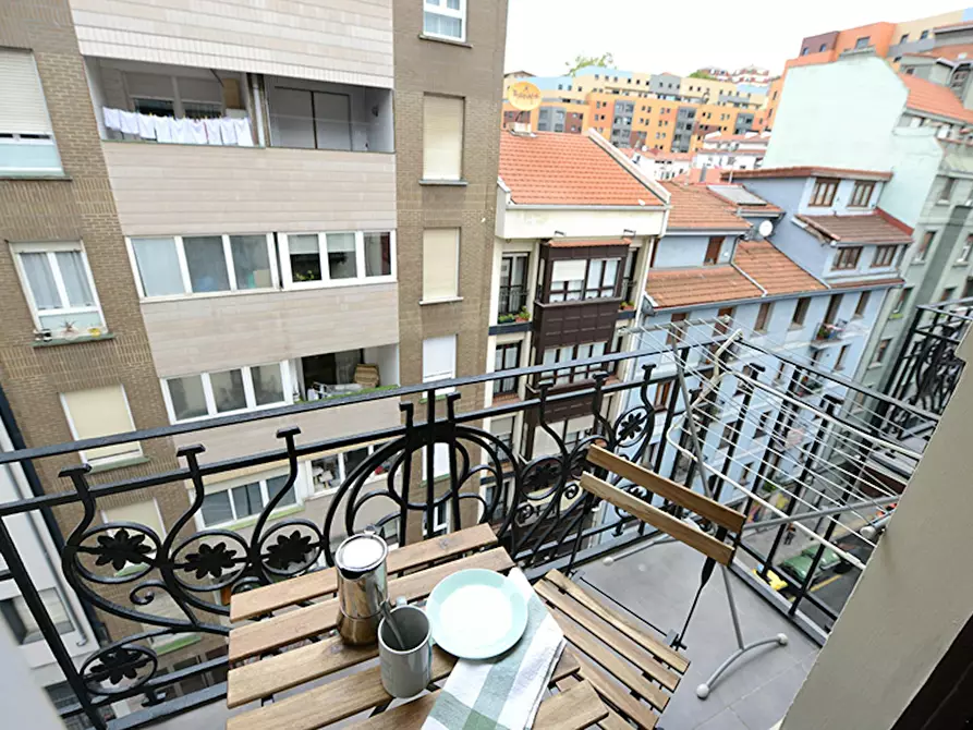 Immagine 9 di Camera in affitto  in Fika Kalea a Bilbao