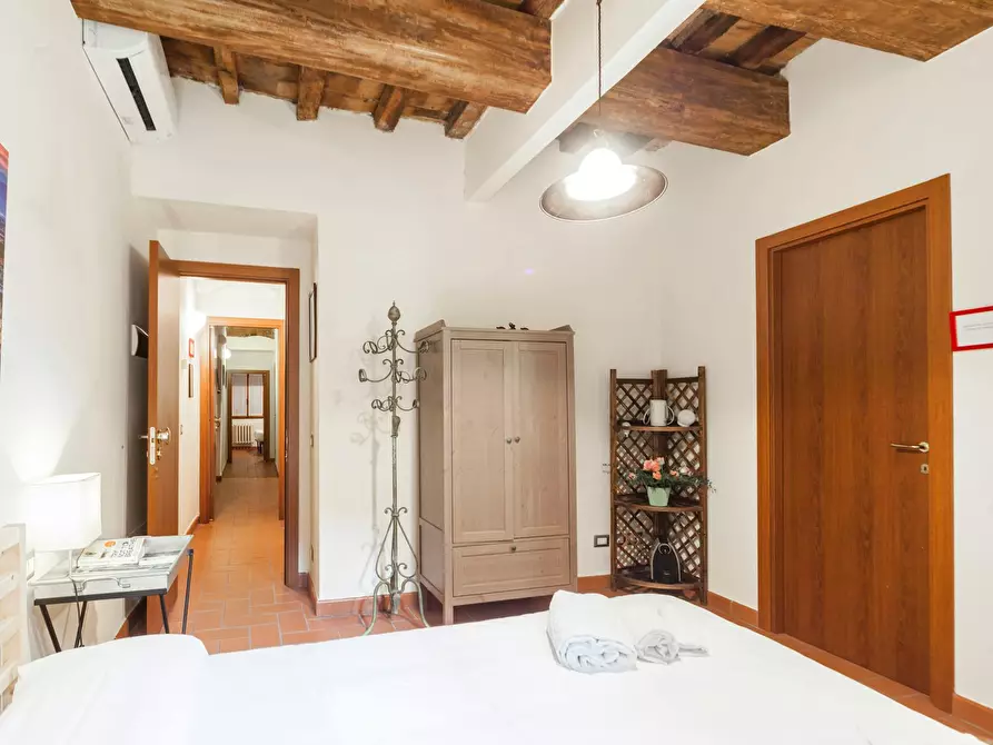 Immagine 4 di Appartamento in affitto  in Via Dante Alighieri a Firenze