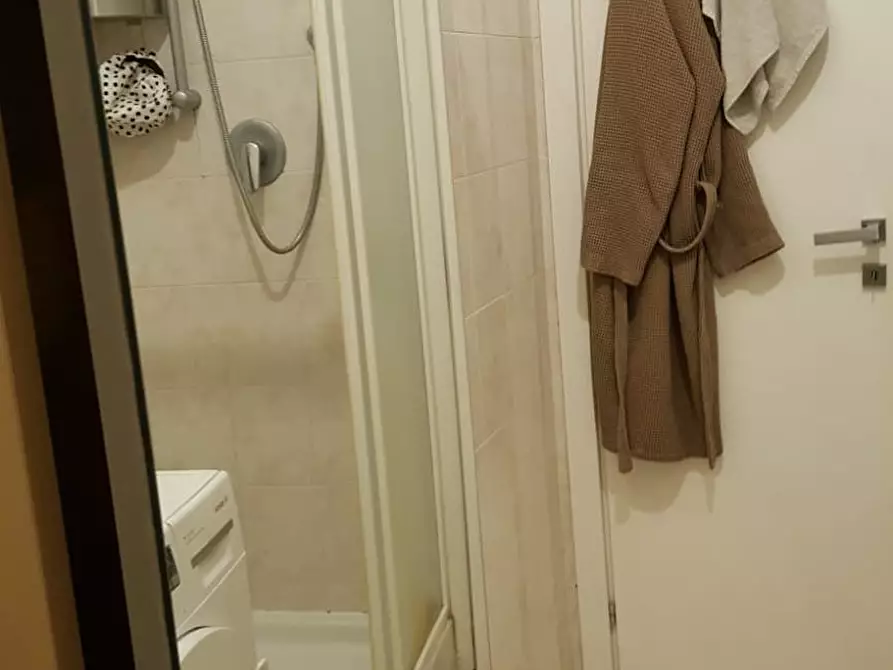 Immagine 6 di Camera in affitto  in Via Privata delle Primule a Milano