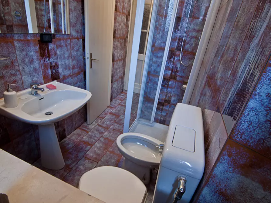 Immagine 8 di Camera in affitto  in Via Pietro Bagetti a Torino